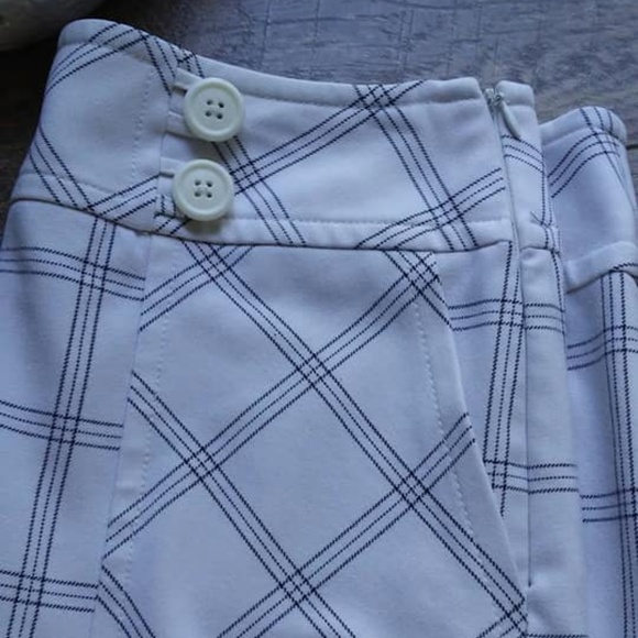 Ann Taylor Loft Patterned Skirt with Side Zipper - Picture 2 of 5